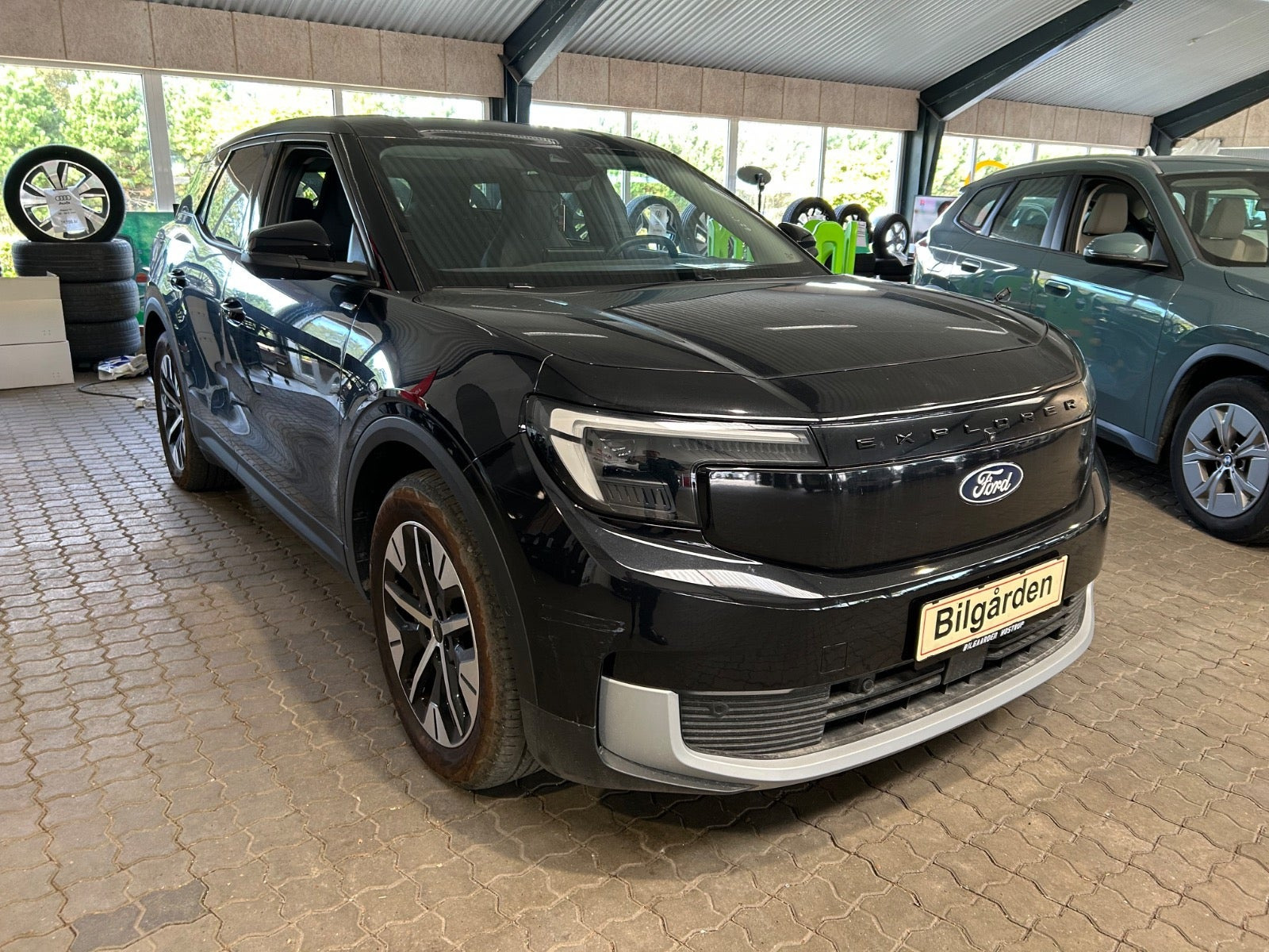 Sort Ford Explorer fra 2025