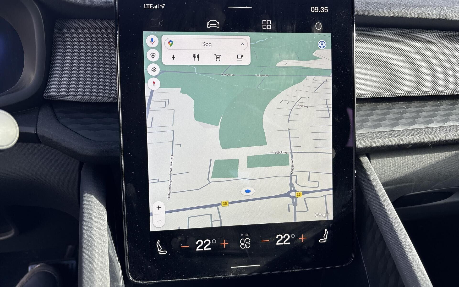 Grå Polestar 2 fra 2023