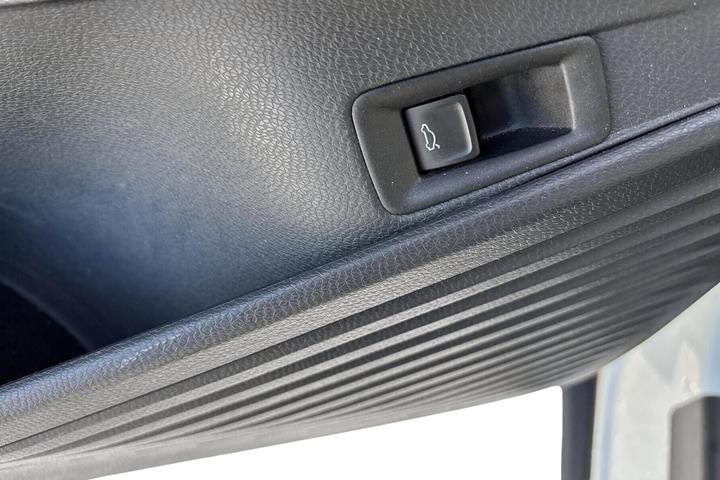 Hvid VW ID.4 fra 2021