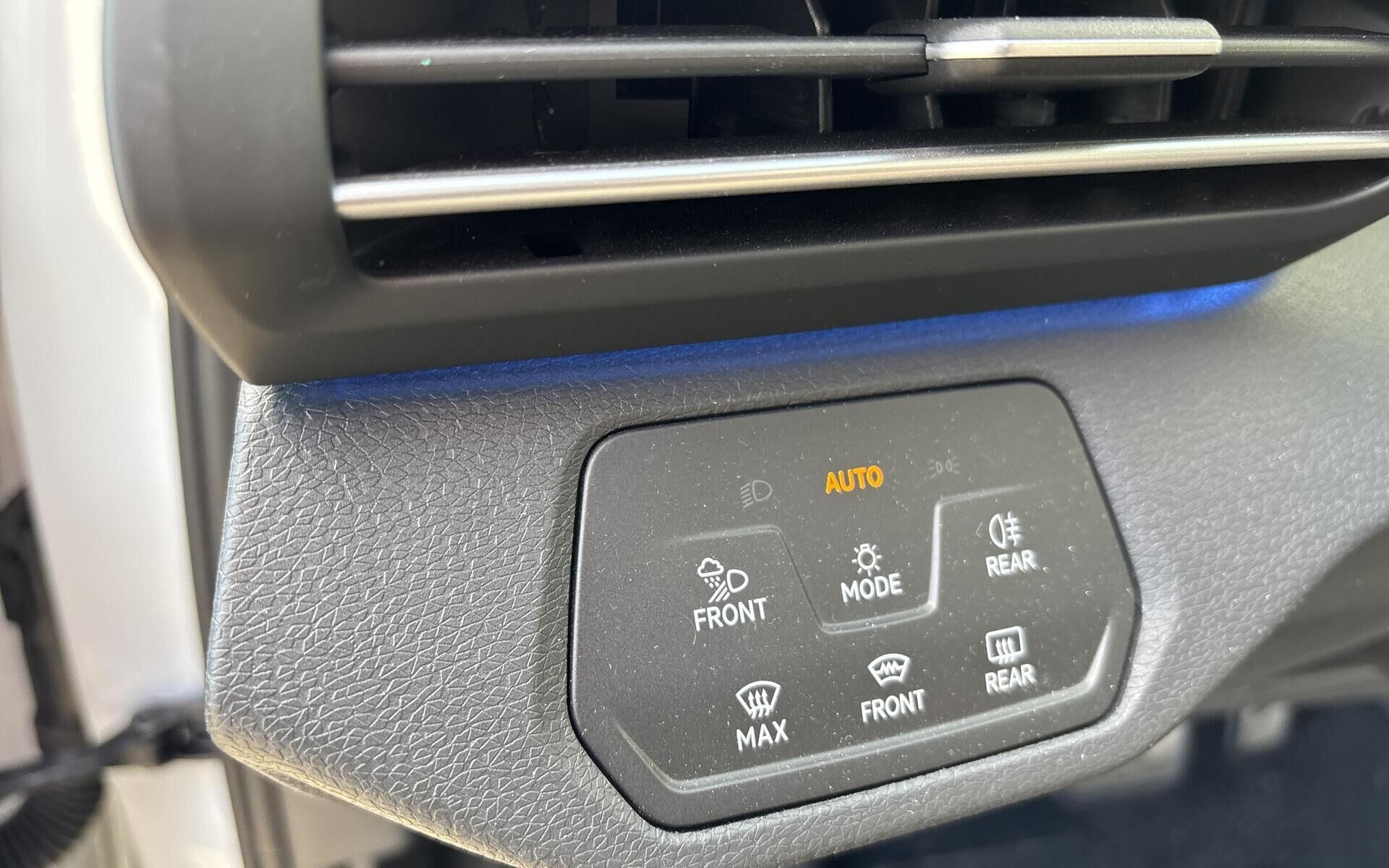 Hvid VW ID.4 fra 2021