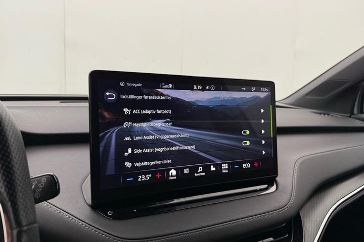 Sølv Skoda Enyaq fra 2021