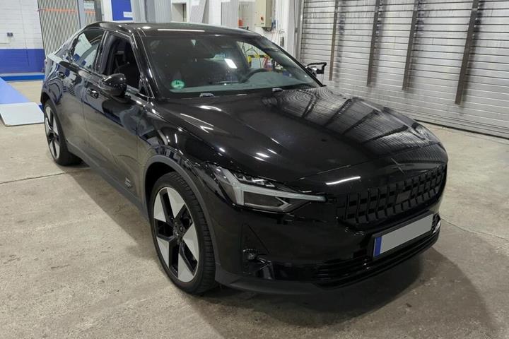 Sort Polestar 2 fra 2023