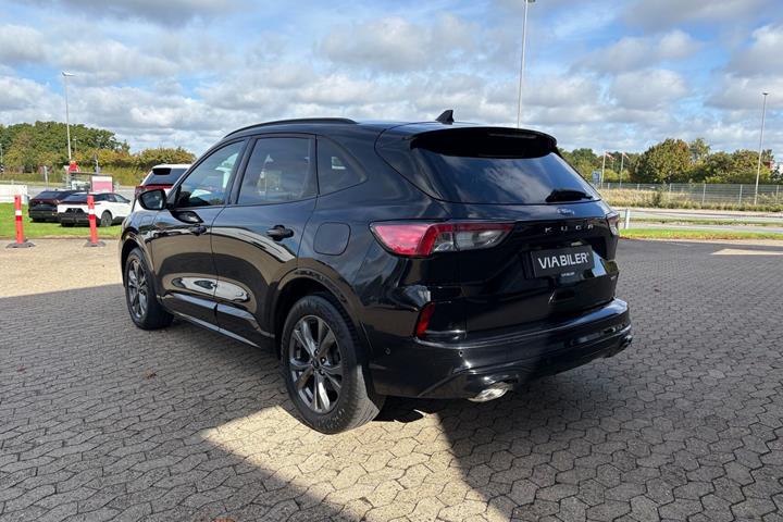 Sort Ford Kuga fra 2020
