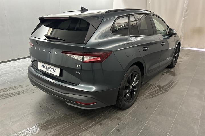 Grå Skoda Enyaq fra 2022