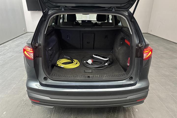 Grå Skoda Enyaq fra 2022