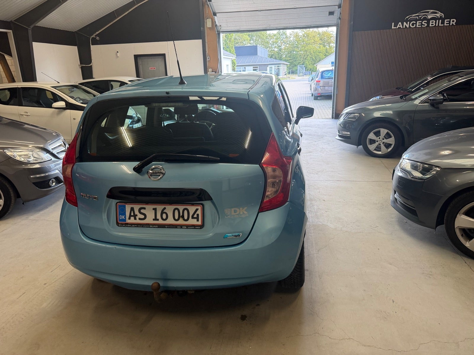 Blå Nissan Note fra 2014