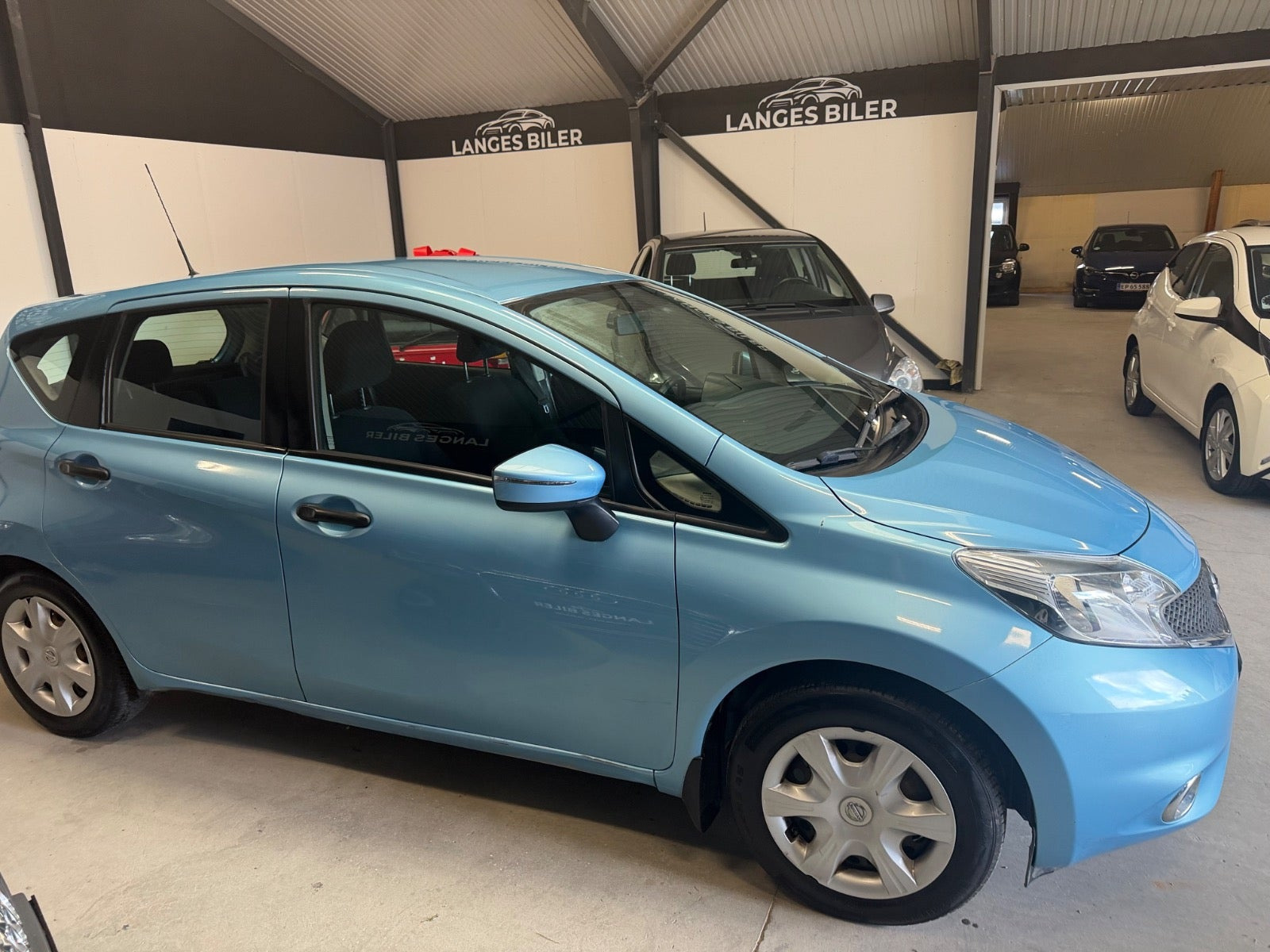 Blå Nissan Note fra 2014