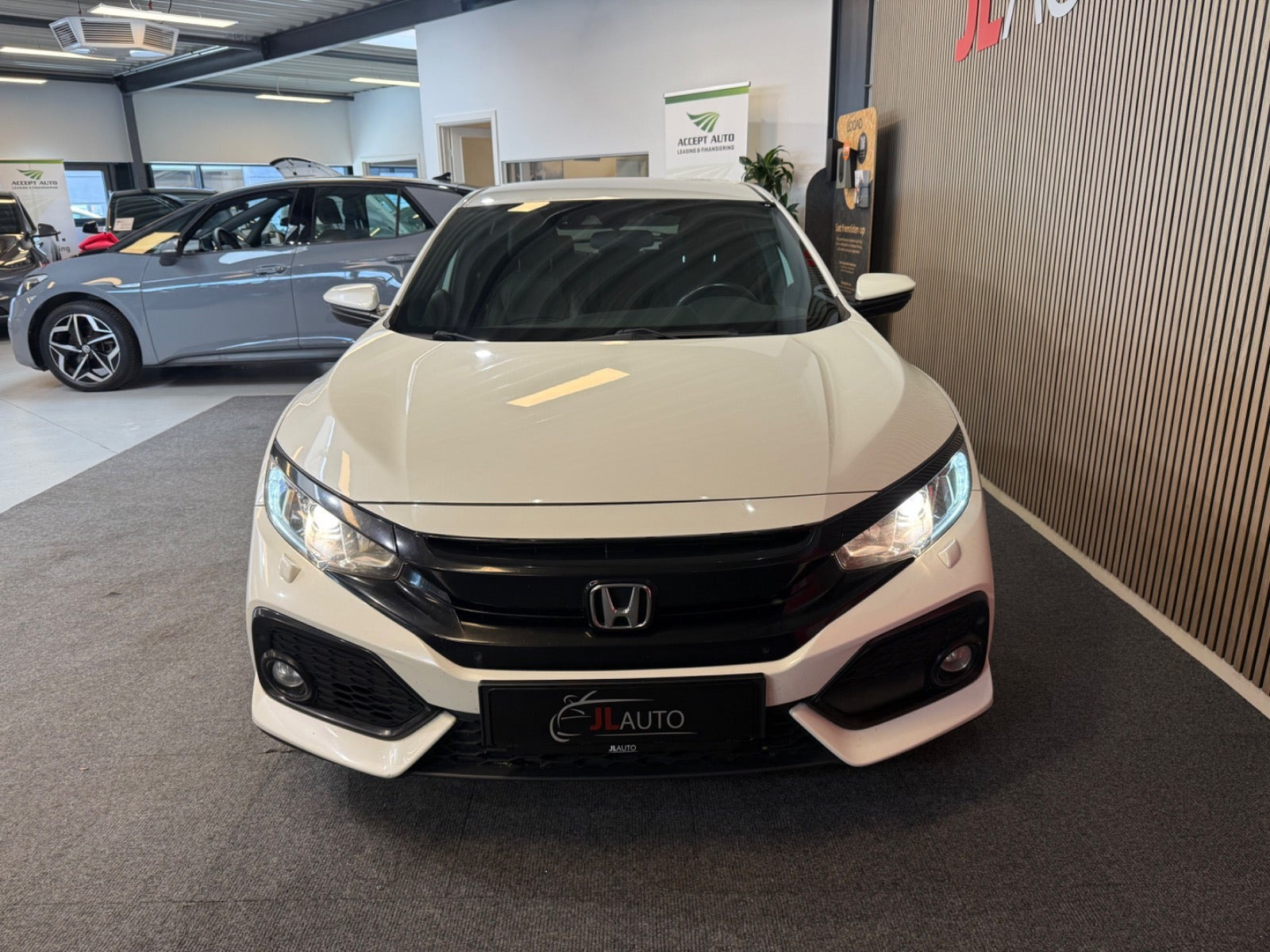 Hvid Honda Civic fra 2018