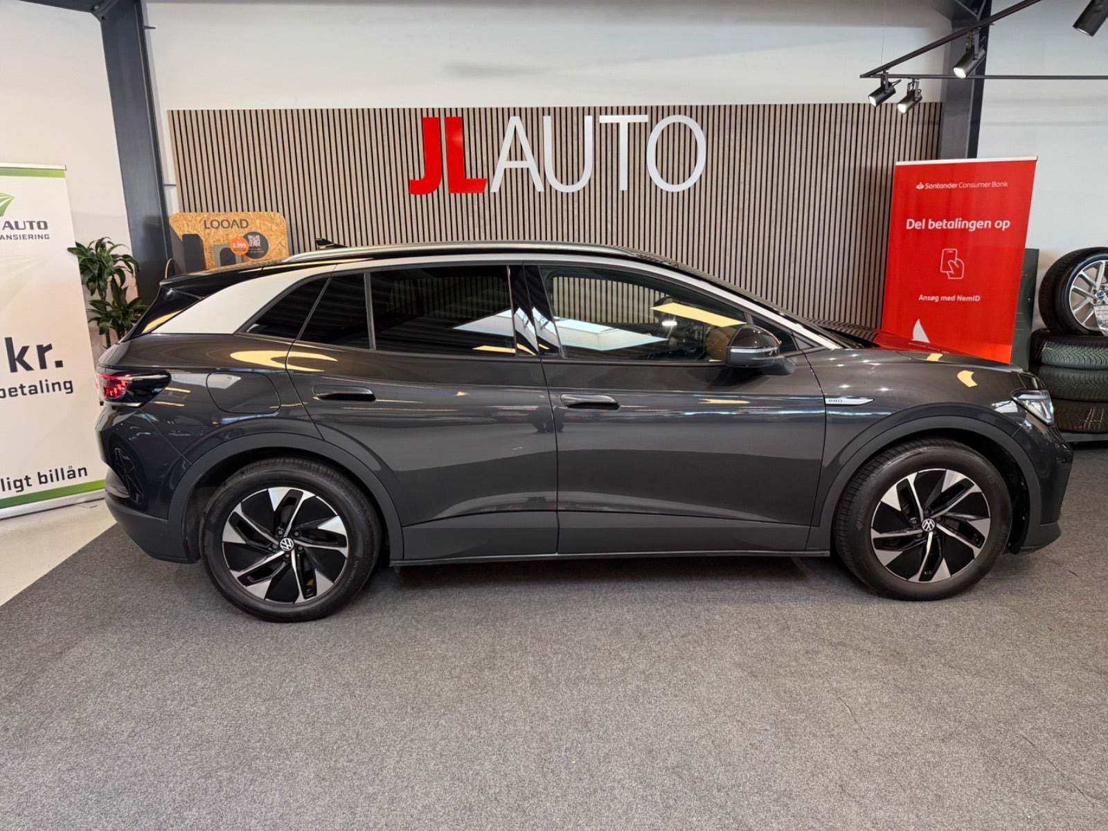 Grå VW ID.4 fra 2021