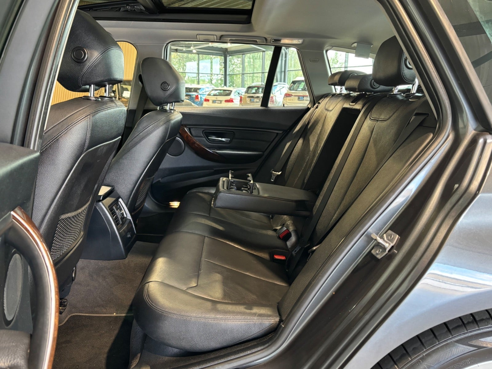 undefined BMW 320d fra 2015