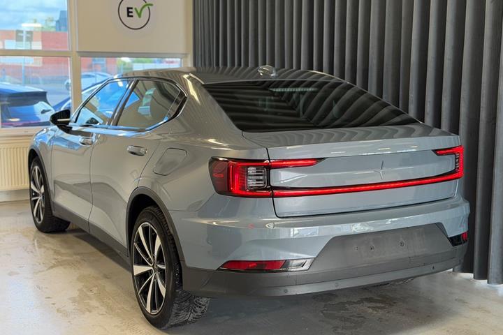 Grå Polestar 2 fra 2022