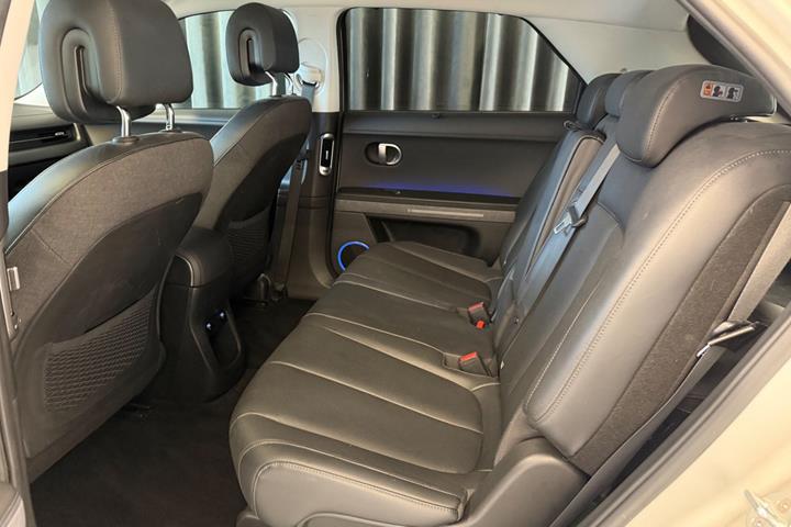 Sølv Hyundai Ioniq 5 fra 2022