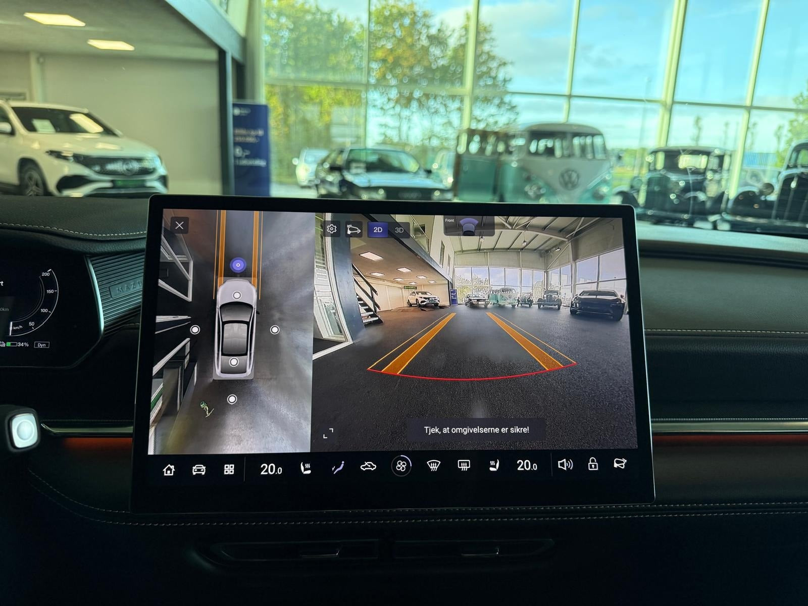 Hvid Mazda 6e fra 2025