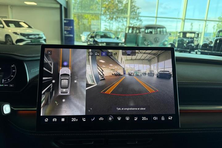 Hvid Mazda 6e fra 2025
