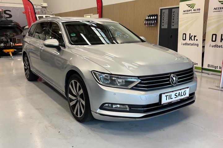 Sølv VW Passat fra 2016