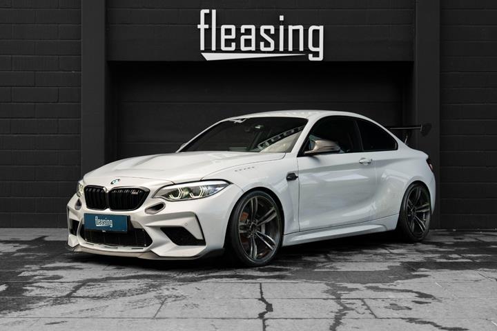 Sølv BMW M2 fra 2020