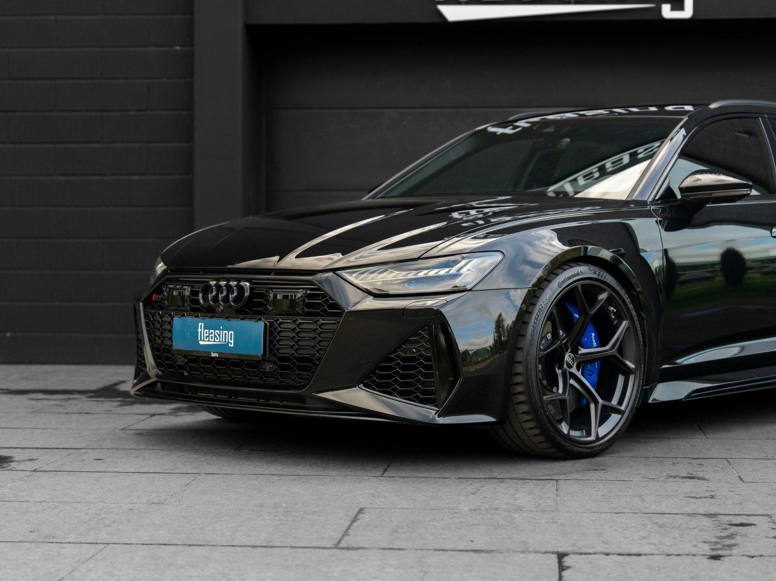 Sort Audi RS6 fra 2023