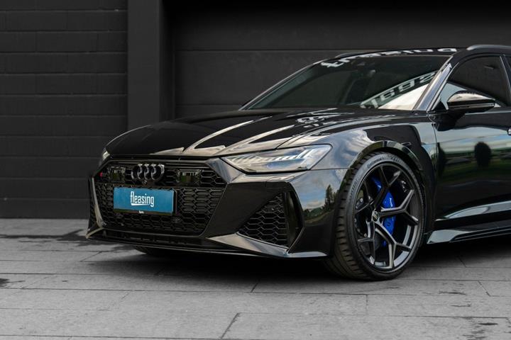 Sort Audi RS6 fra 2023