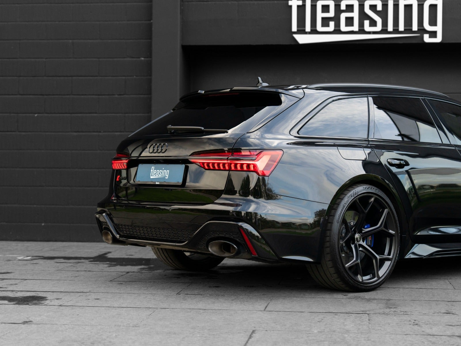 Sort Audi RS6 fra 2023