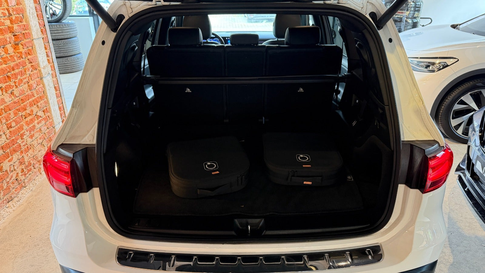 undefined Mercedes EQB250+ fra 2024