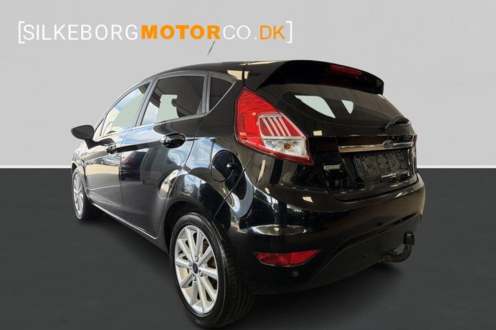Sort Ford Fiesta fra 2016
