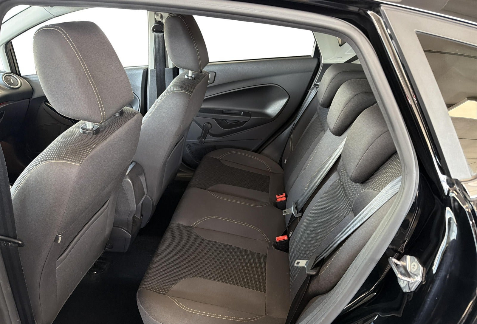 Sort Ford Fiesta fra 2016