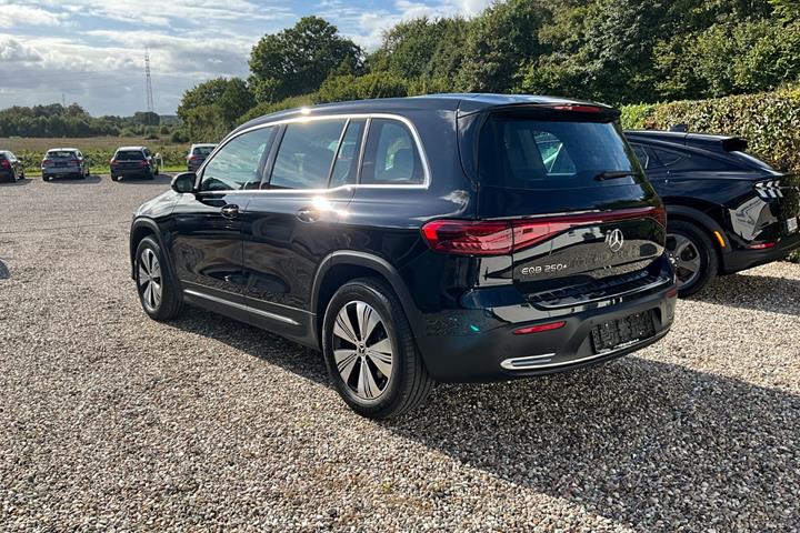 undefined Mercedes EQB250+ fra 2025