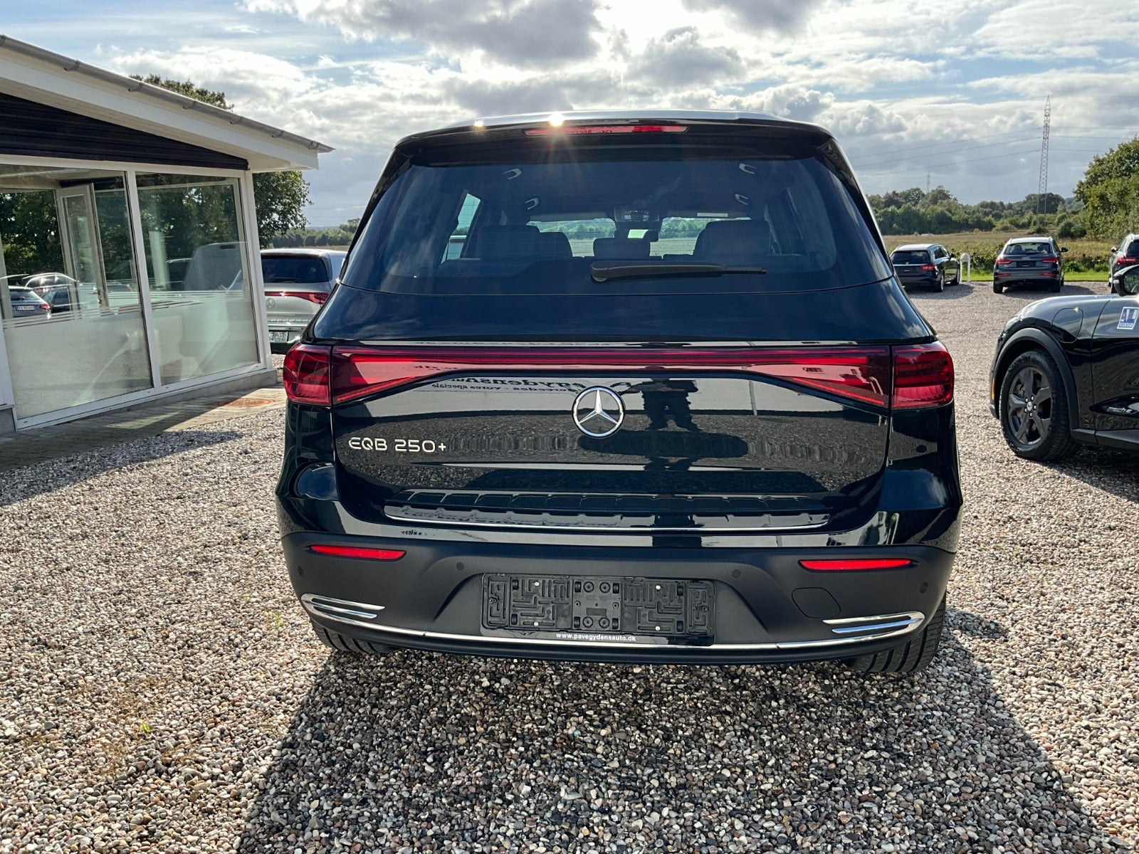 undefined Mercedes EQB250+ fra 2025