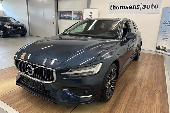 Blå Volvo V60 fra 2019