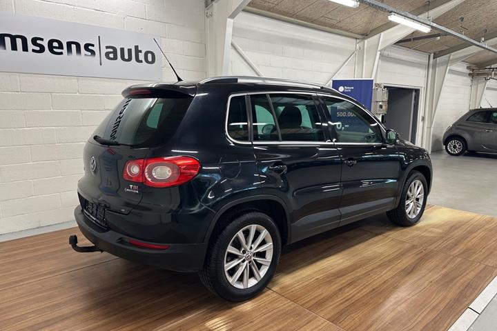 Sort VW Tiguan fra 2008