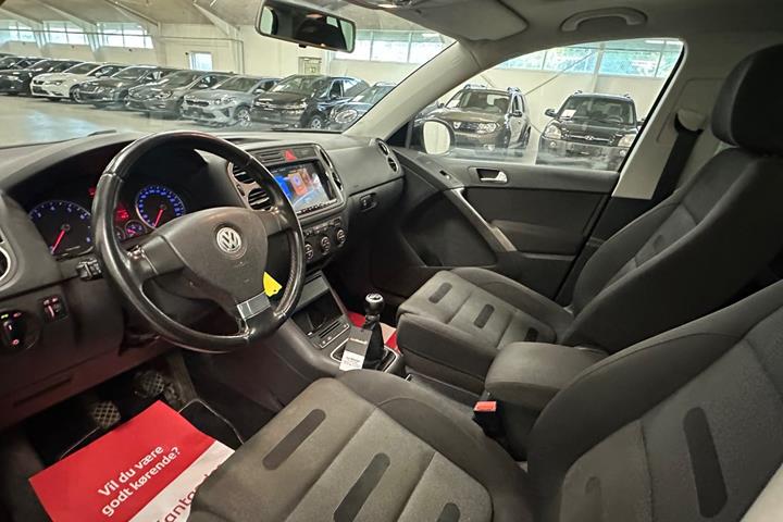 Sort VW Tiguan fra 2008