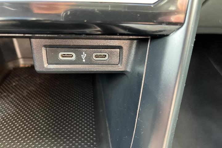 Hvid VW T-Cross fra 2021