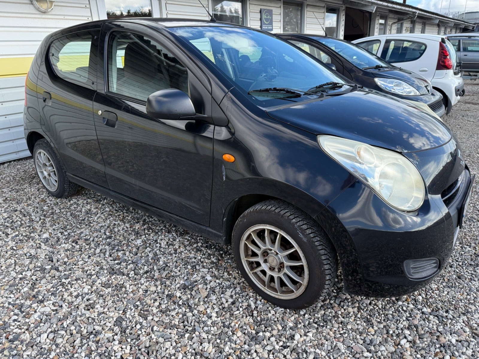 Sort Suzuki Alto fra 2011