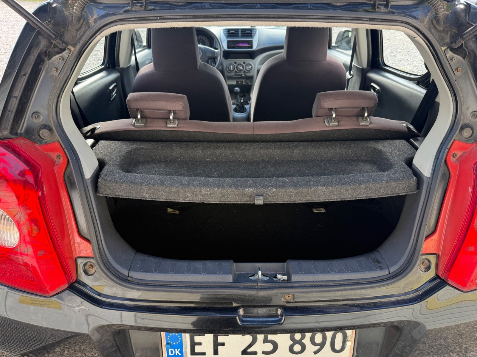 Sort Suzuki Alto fra 2011