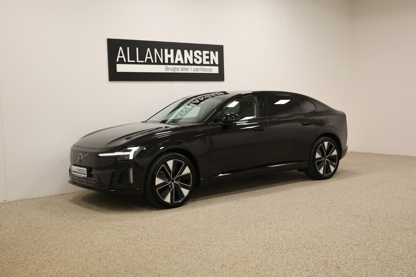 Volvo ES90 Extended Range Plus
