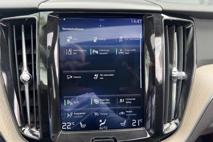 Grå Volvo XC60 fra 2018