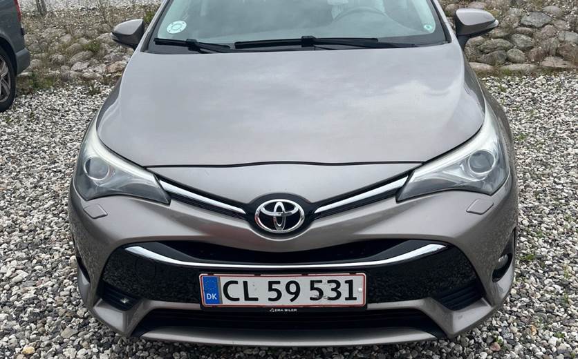 Toyota Avensis 2,0 D-4D T2 Touring Sports