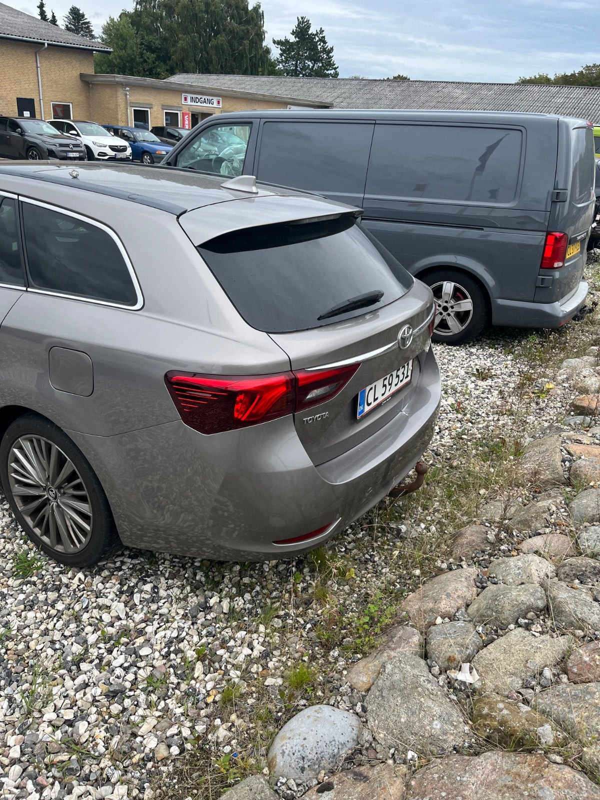 undefined Toyota Avensis fra 2015