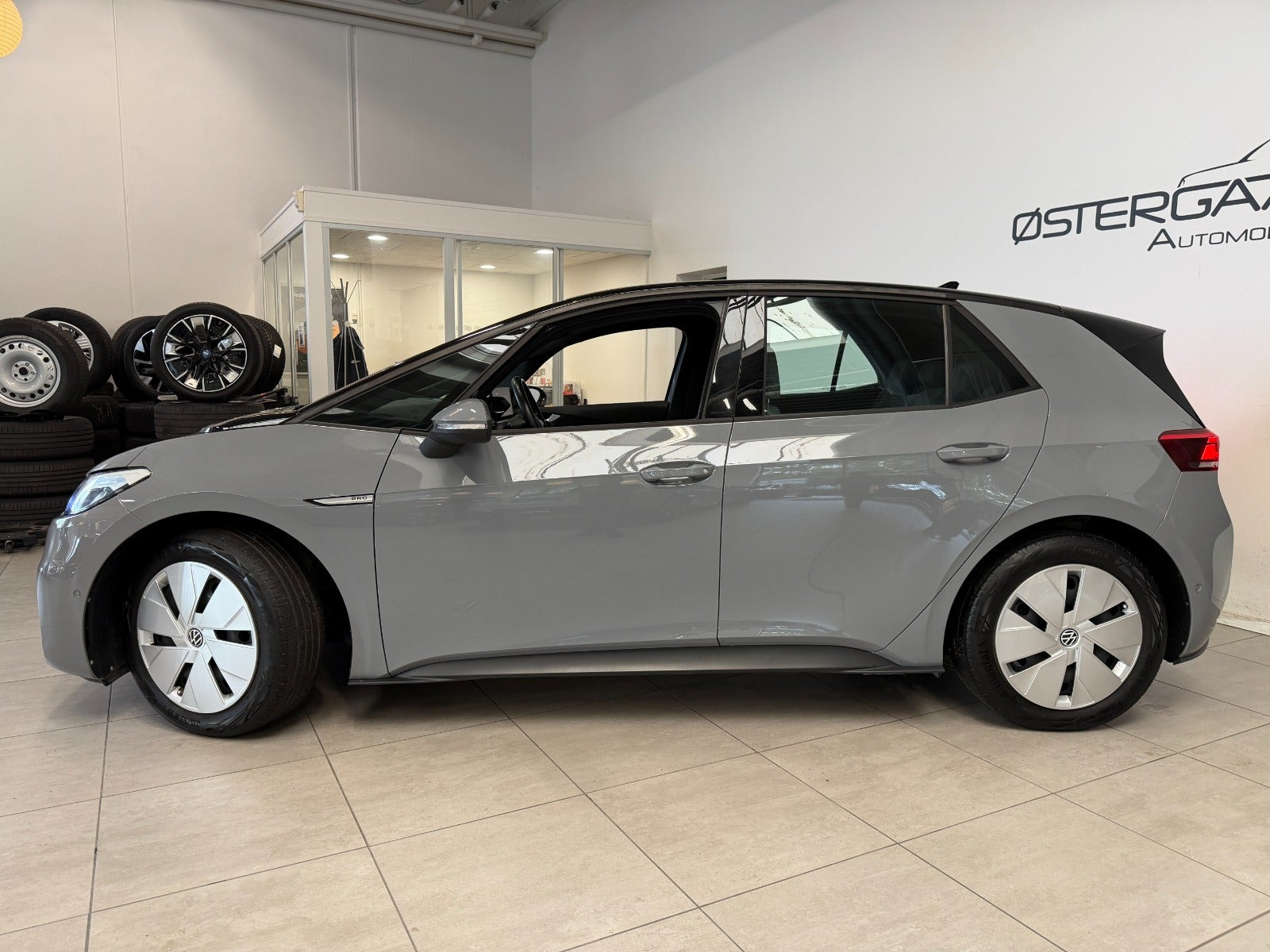 Grå VW ID.3 fra 2023