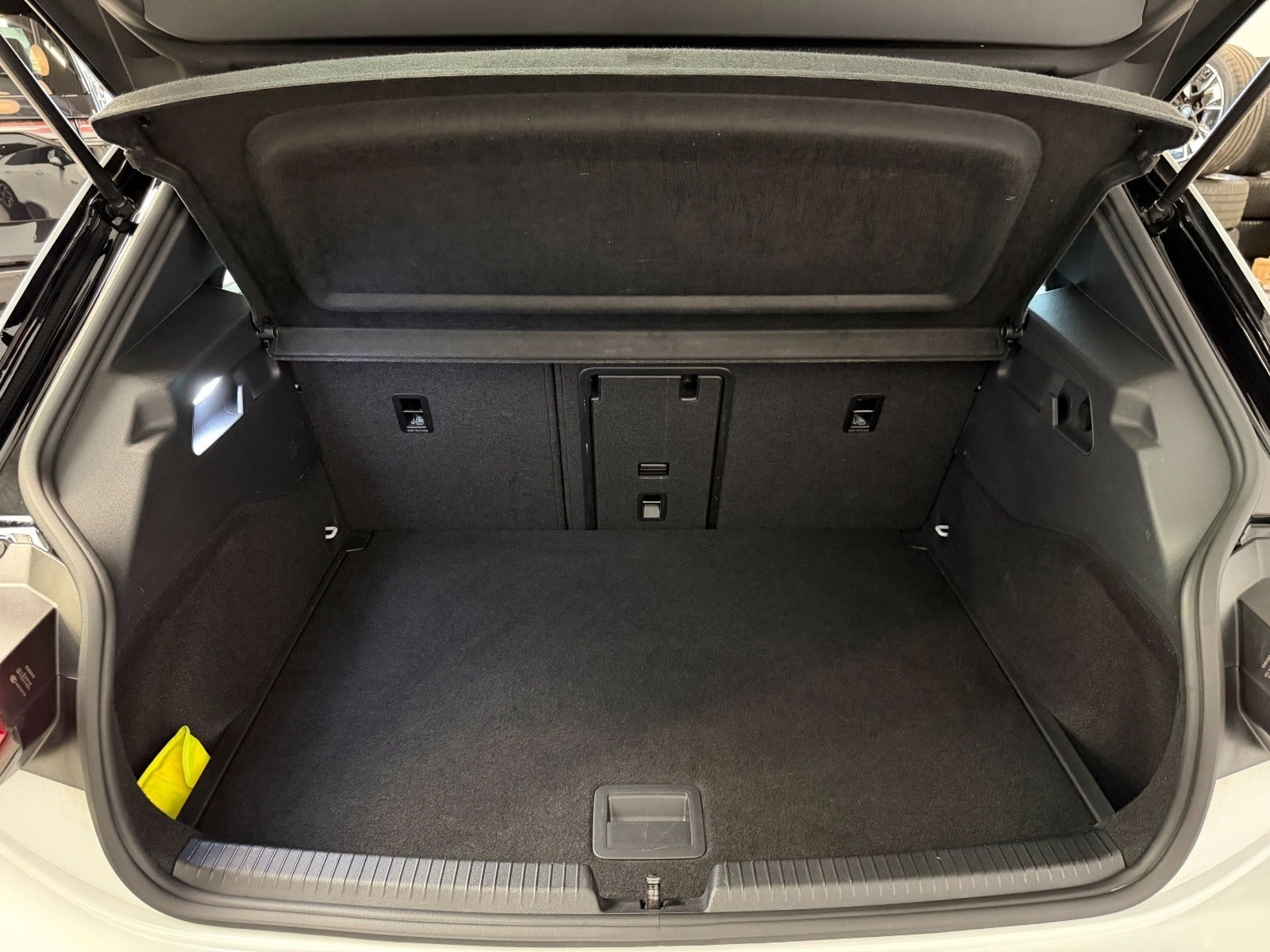 Hvid VW ID.3 fra 2023