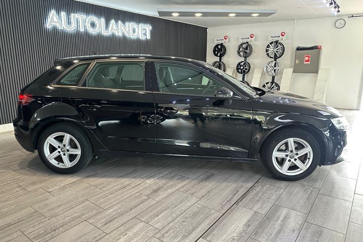 Sort Audi A3 fra 2018