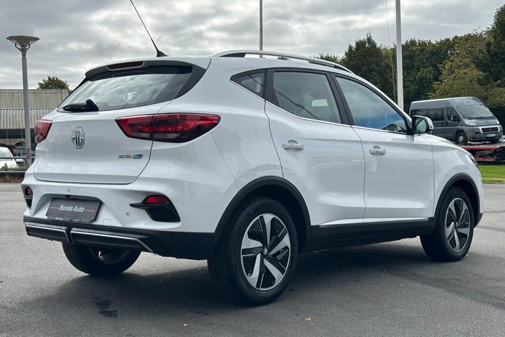 undefined MG ZS fra 2022