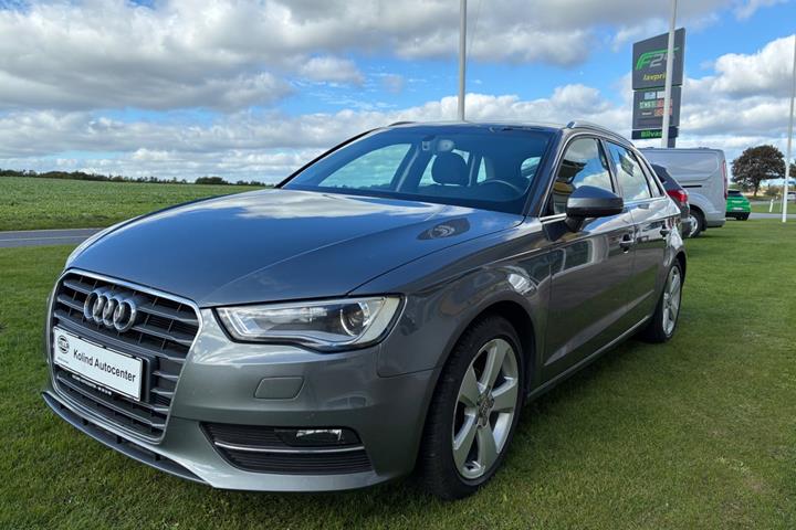 Grå Audi A3 fra 2014