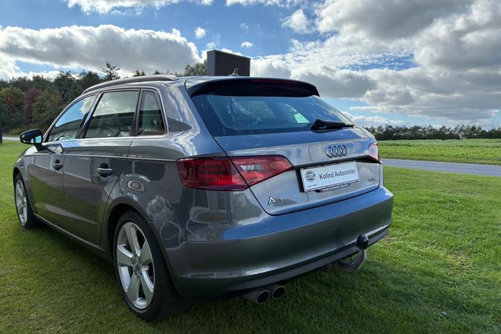 Grå Audi A3 fra 2014