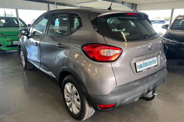Grå Renault Captur fra 2013