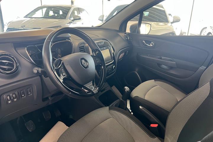 Grå Renault Captur fra 2013