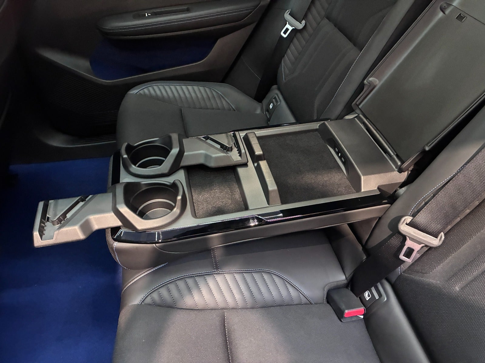 Hvid Renault Scenic E-Tech fra 2026