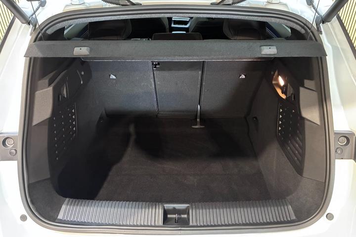 Hvid Renault Scenic E-Tech fra 2026