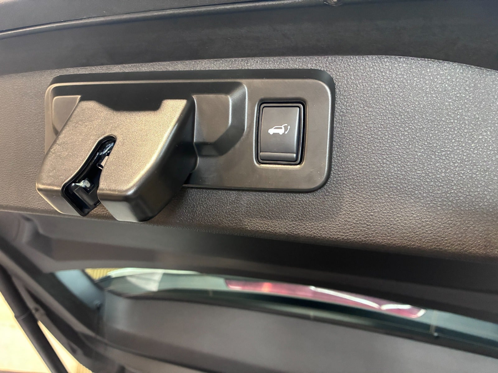 Hvid Renault Scenic E-Tech fra 2026