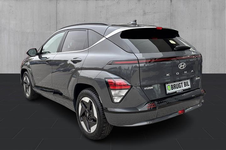 Grå Hyundai Kona fra 2024